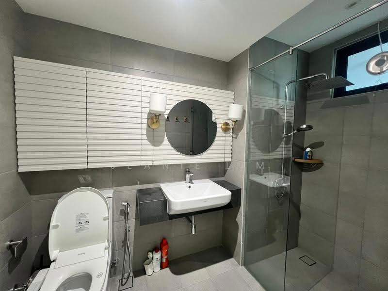 Kondominium untuk Disewa di Waterside Residence - Jeanie Lim - Bathroom - PropertyGuru.com.my