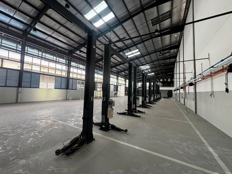 Warehouse for Rent in Puchong (Selangor) - Fakhrul Imlan - Interior - PropertyGuru.com.my
