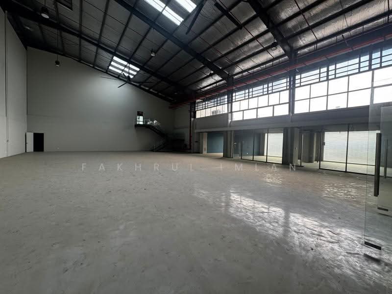 Warehouse for Rent in Puchong (Selangor) - Fakhrul Imlan - Interior - PropertyGuru.com.my
