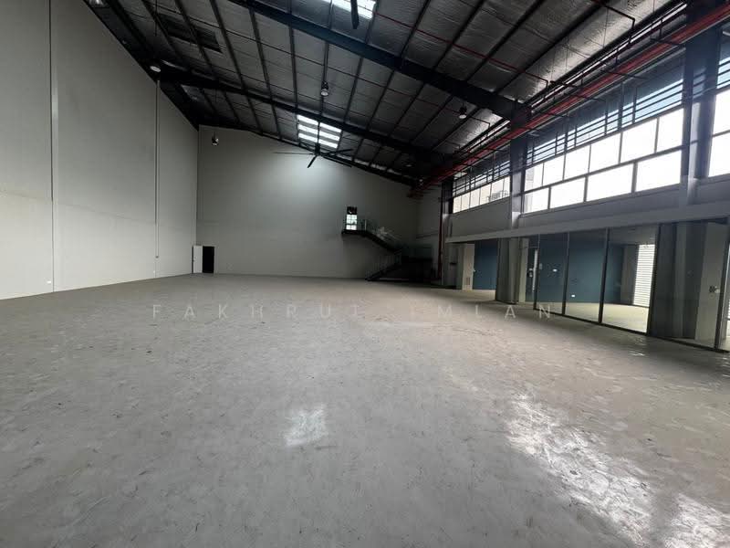 Warehouse for Rent in Puchong (Selangor) - Fakhrul Imlan - Interior - PropertyGuru.com.my