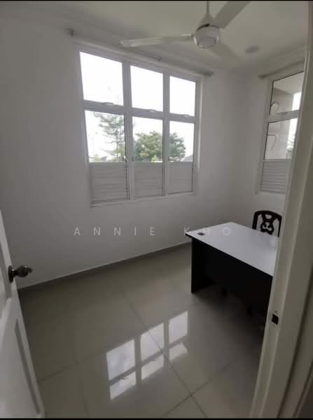 Rumah Teres 3-Tingkat untuk Dijual di Shah Alam (Selangor) - Annie Kho - Study - PropertyGuru.com.my