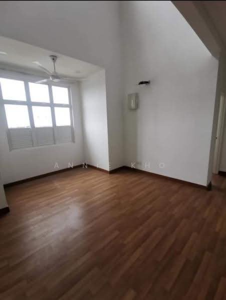 Rumah Teres 3-Tingkat untuk Dijual di Shah Alam (Selangor) - Annie Kho - Living Room - PropertyGuru.com.my