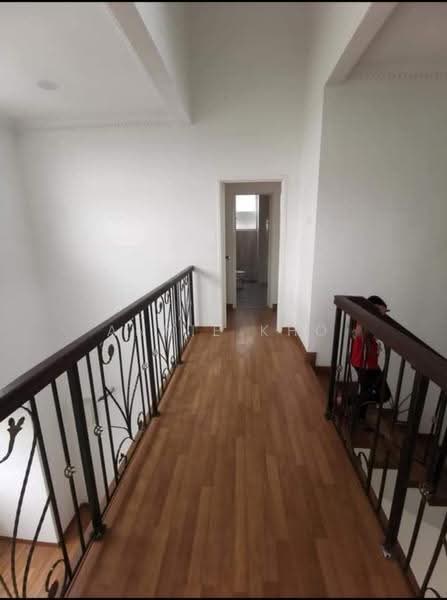 Rumah Teres 3-Tingkat untuk Dijual di Shah Alam (Selangor) - Annie Kho - Corridor - PropertyGuru.com.my