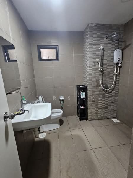 Condominium for Rent at Parkhill Residence - Chris CK - Bathroom - PropertyGuru.com.my