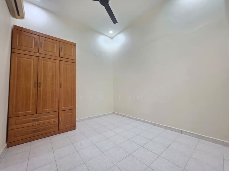 1-storey Terraced House for Sale in Taman Nusa Jaya Mas (Iskandar Puteri (Nusajaya)) - Vic Lim - Bedroom - PropertyGuru.com.my