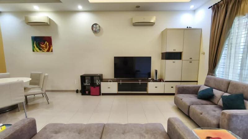 Terraced House for Sale in Bandar Puteri Puchong (Puchong) - Fendi tan - Living Room - PropertyGuru.com.my