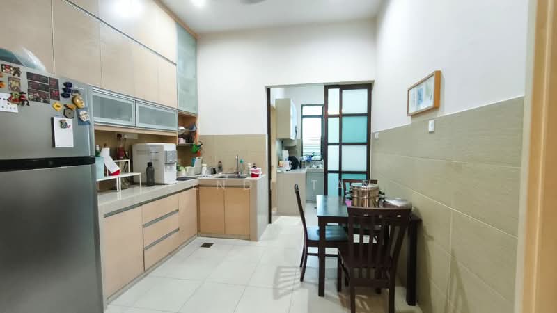Terraced House for Sale in Bandar Puteri Puchong (Puchong) - Fendi tan - Kitchen - PropertyGuru.com.my