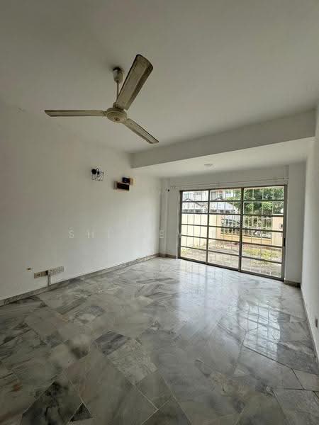 Rumah Teres 2-Tingkat untuk Disewa di Subang Jaya (Selangor) - Shirley Ng - Living Room - PropertyGuru.com.my