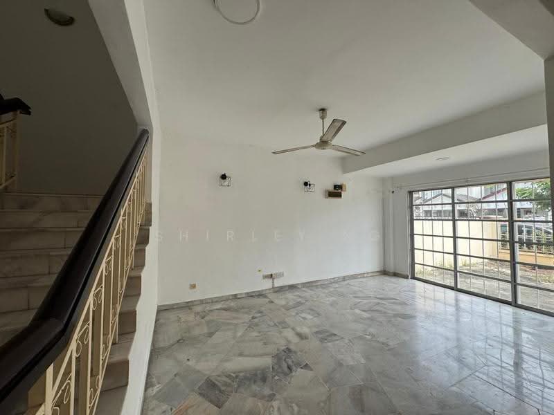 Rumah Teres 2-Tingkat untuk Disewa di Subang Jaya (Selangor) - Shirley Ng - Living Room - PropertyGuru.com.my