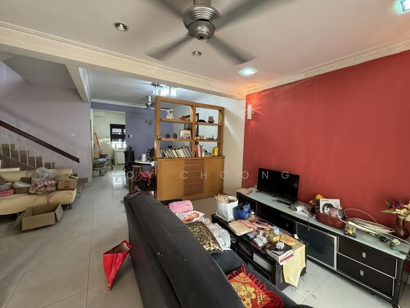 Rumah Teres 2-Tingkat untuk Dijual di Bandar Puchong Utama (Puchong) - Roy Choong - Living Room - PropertyGuru.com.my