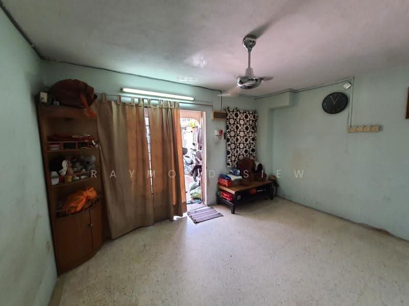 Rumah Teres 2.5-Tingkat untuk Dijual di Taman Sri Sinar (Segambut) - Raymond Siew - Living Room - PropertyGuru.com.my