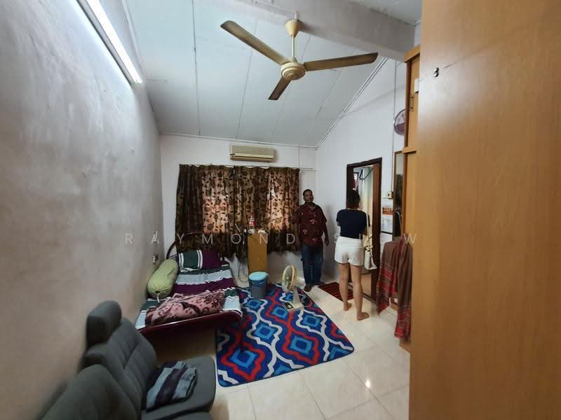 Rumah Teres 2.5-Tingkat untuk Dijual di Taman Sri Sinar (Segambut) - Raymond Siew - Living Room - PropertyGuru.com.my