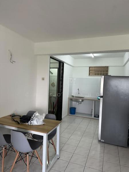 Apartment for Rent at Pangsapuri Ria Apartment C (Ruby Tower) - Carson Ang - Kitchen - PropertyGuru.com.my