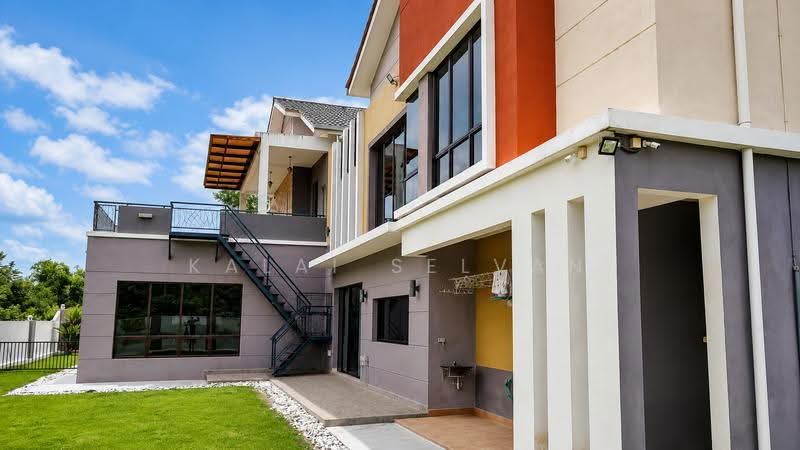 Bungalow House untuk Dijual di Nilai Spring Heights (Nilai) - Kalai Selvan - Exterior - PropertyGuru.com.my