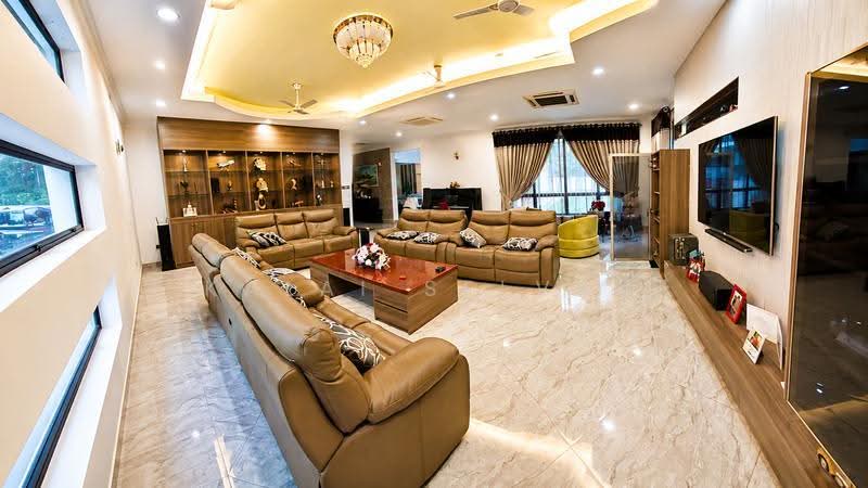 Bungalow House untuk Dijual di Nilai Spring Heights (Nilai) - Kalai Selvan - Living Room - PropertyGuru.com.my