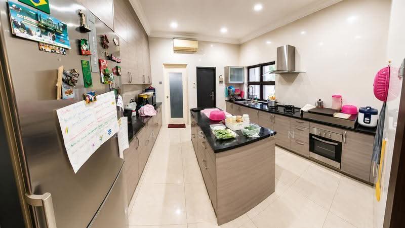 Bungalow House untuk Dijual di Nilai Spring Heights (Nilai) - Kalai Selvan - Kitchen - PropertyGuru.com.my