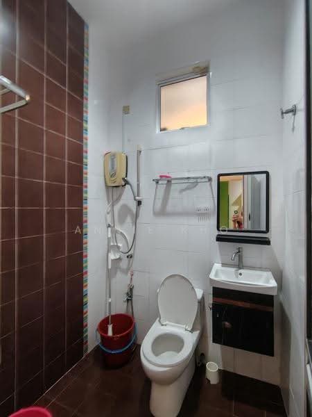 Terraced House for Rent in Shah Alam (Selangor) - Annie Kho - Bathroom - PropertyGuru.com.my