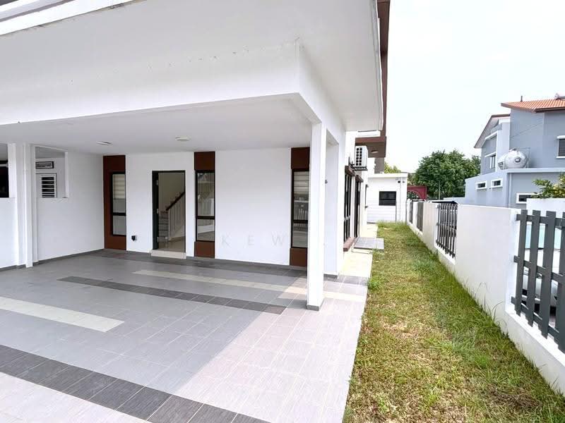Rumah Teres 2-Tingkat untuk Disewa di Seksyen U13 (Setia Alam) - Kew . - PropertyGuru.com.my