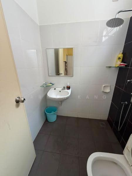 Terraced House for Sale in Skudai (Johor) - Carmen Kang - Bathroom - PropertyGuru.com.my