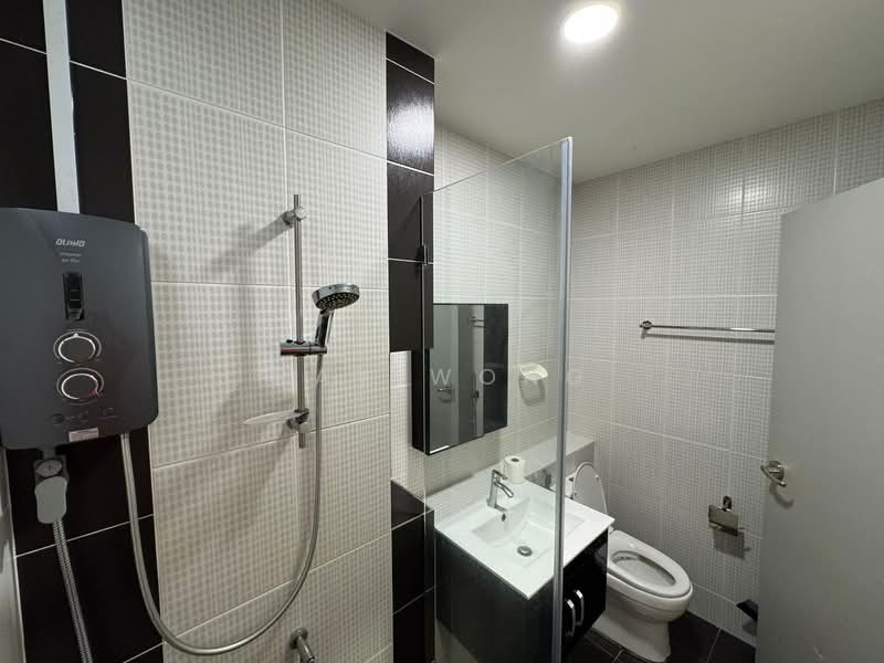 Pangsapuri untuk Dijual di Austin Regency (Pangsapuri Austin Perdana) - Ray Wong - Bathroom - PropertyGuru.com.my