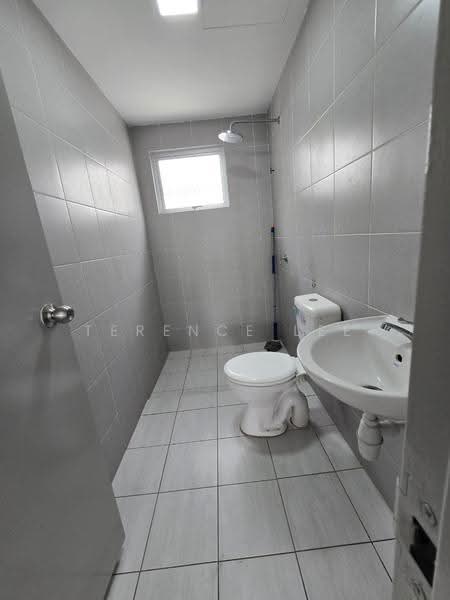 Apartment for Rent at Kemuning Idaman - Terence Lee - Bathroom - PropertyGuru.com.my