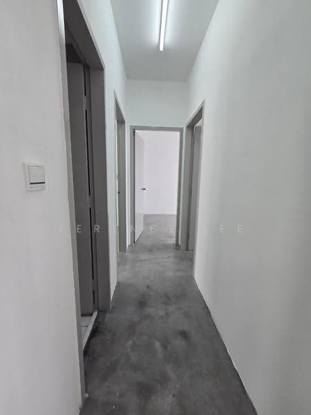 Apartment for Rent at Kemuning Idaman - Terence Lee - Corridor - PropertyGuru.com.my