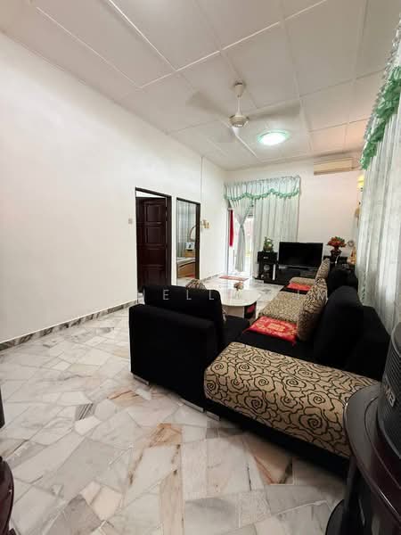 1-storey Terraced House for Sale in Skudai (Johor) - Michelle Lim - Living Room - PropertyGuru.com.my