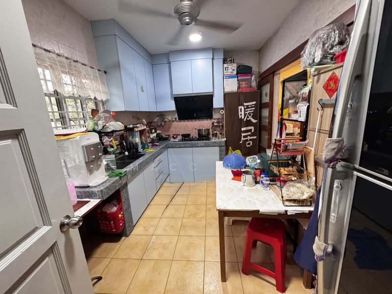 2-storey Terraced House for Sale in Bukit Indah (Ampang) - Macc Ng - Kitchen - PropertyGuru.com.my
