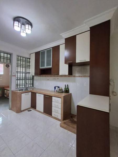 1-storey Terraced House for Sale in Taman Impian Emas (Skudai) - Catherine Ong - Kitchen - PropertyGuru.com.my