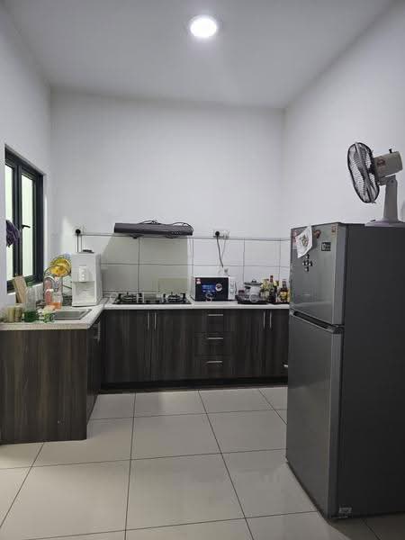 Condominium for Rent at Parkhill Residence - Chris CK - Kitchen - PropertyGuru.com.my
