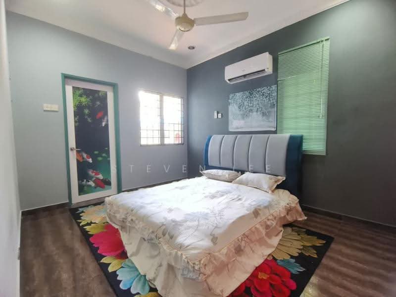 Bungalow House for Sale in Bandar Country Homes (Rawang) - Steven Lee - Bedroom - PropertyGuru.com.my
