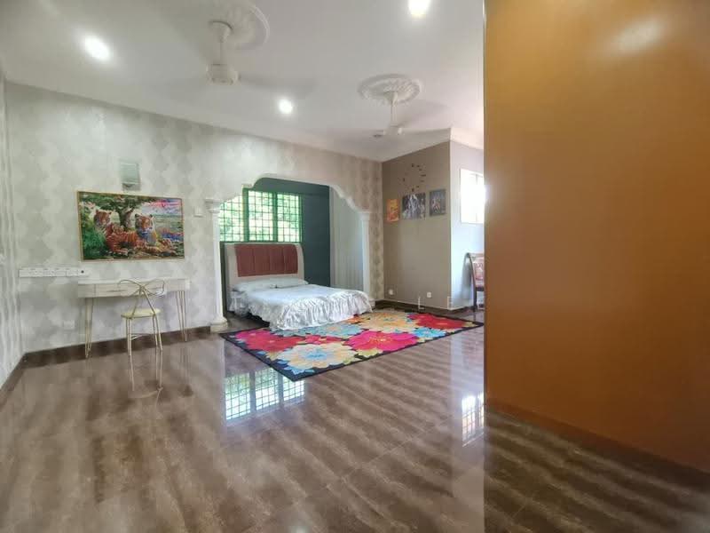Bungalow House for Sale in Bandar Country Homes (Rawang) - Steven Lee - Bedroom - PropertyGuru.com.my