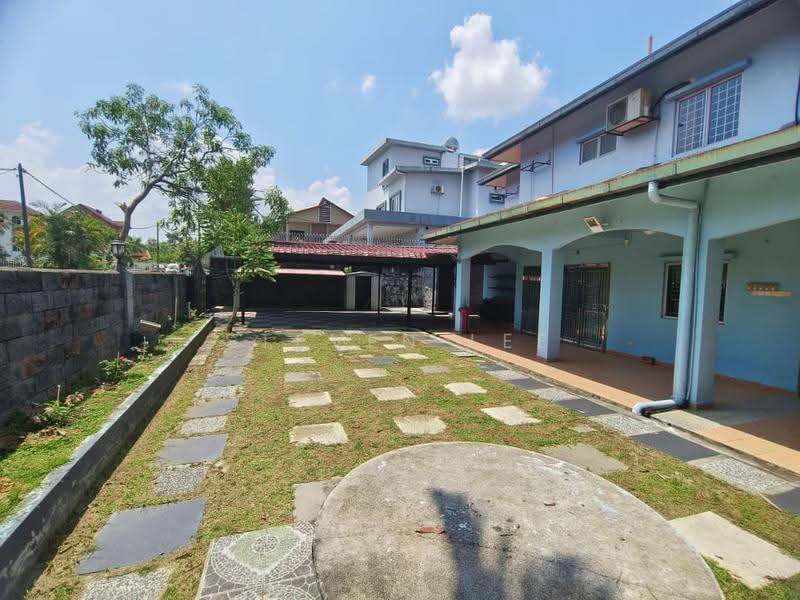 Bungalow House for Sale in Bandar Country Homes (Rawang) - Steven Lee - Exterior - PropertyGuru.com.my