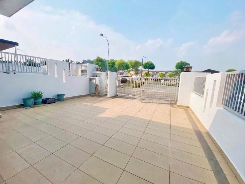Rumah Teres 2-Tingkat untuk Dijual di Gelang Patah (Johor) - Ray Wong - Exterior - PropertyGuru.com.my