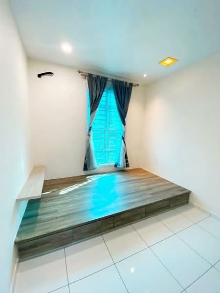 Rumah Teres 2-Tingkat untuk Dijual di Gelang Patah (Johor) - Ray Wong - PropertyGuru.com.my