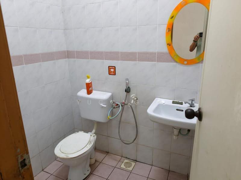 1-storey Terraced House for Sale in Taman Nusa Bestari 2 (Iskandar Puteri (Nusajaya)) - Yucong . - Bathroom - PropertyGuru.com.my