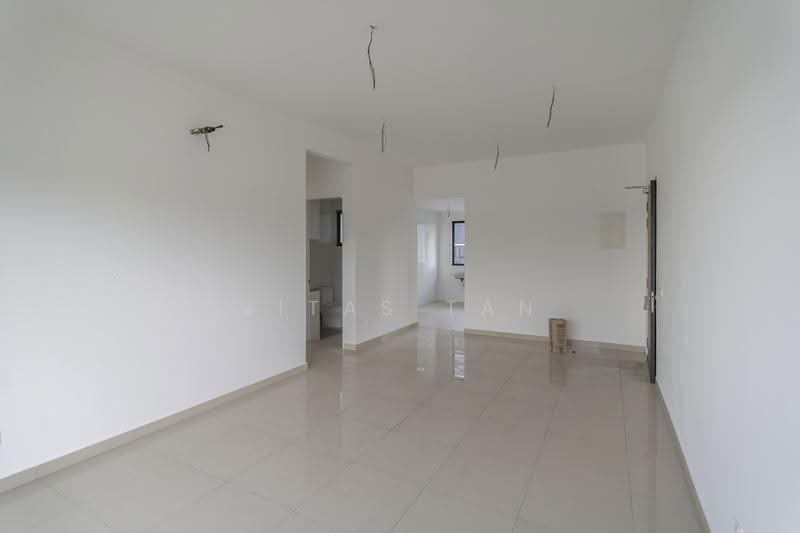 Rumah Bandar untuk Dijual di Setia Alam (Selangor) - Vitas Tan - Living Room - PropertyGuru.com.my
