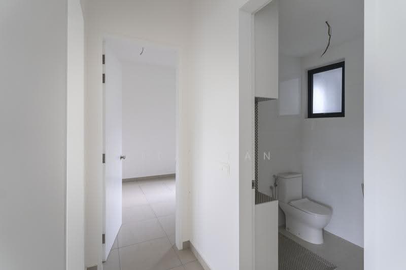 Rumah Bandar untuk Dijual di Setia Alam (Selangor) - Vitas Tan - Bathroom - PropertyGuru.com.my