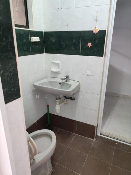 Rumah Teres 2-Tingkat untuk Dijual di Ulu Tiram (Johor) - Annly Liew - Bathroom - PropertyGuru.com.my