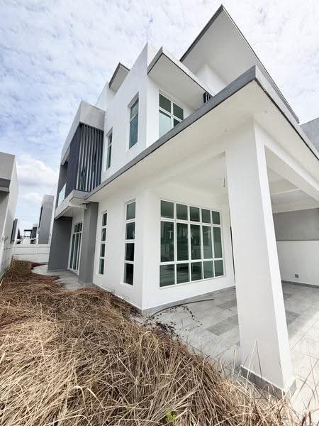 Rumah Kluster untuk Dijual di Skudai (Johor) - Yik Tat - Exterior - PropertyGuru.com.my