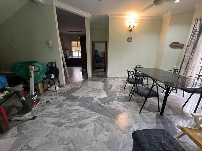 Rumah Berkembar untuk Dijual di Ampang Jaya (Ampang) - Fadzli Realtor - Living Room - PropertyGuru.com.my