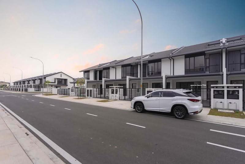 2-storey Terraced House for Sale in Bandar Bukit Raja (Klang) - Vitas Tan - Exterior - PropertyGuru.com.my
