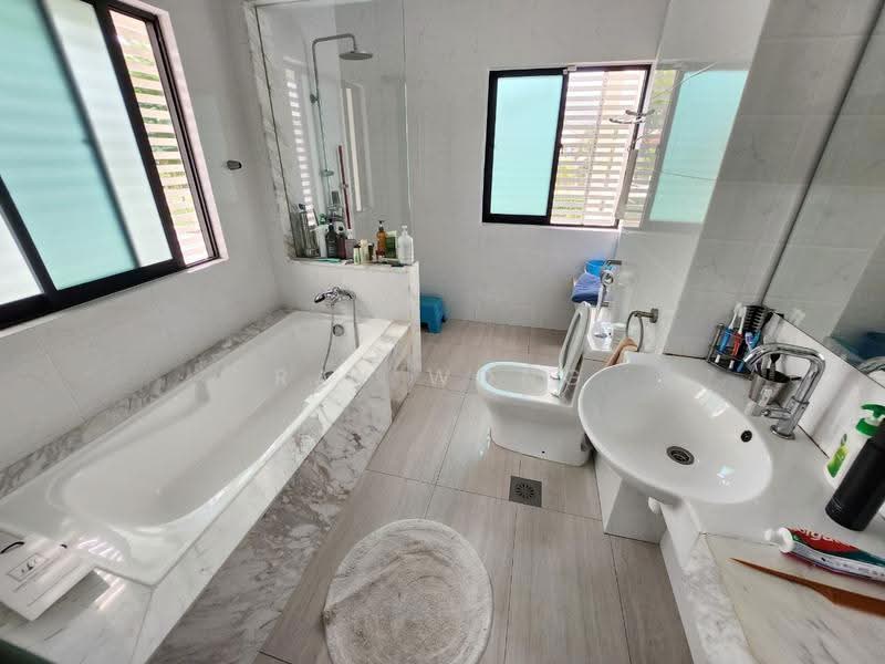 Semi-Detached House for Sale in Johor Bahru (Johor) - Ray Wong - Bathroom - PropertyGuru.com.my
