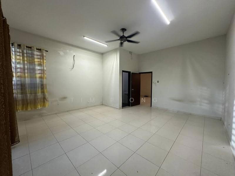 2-storey Terraced House for Sale in Paya Rumput (Melaka) - Tim Piong - Living Room - PropertyGuru.com.my