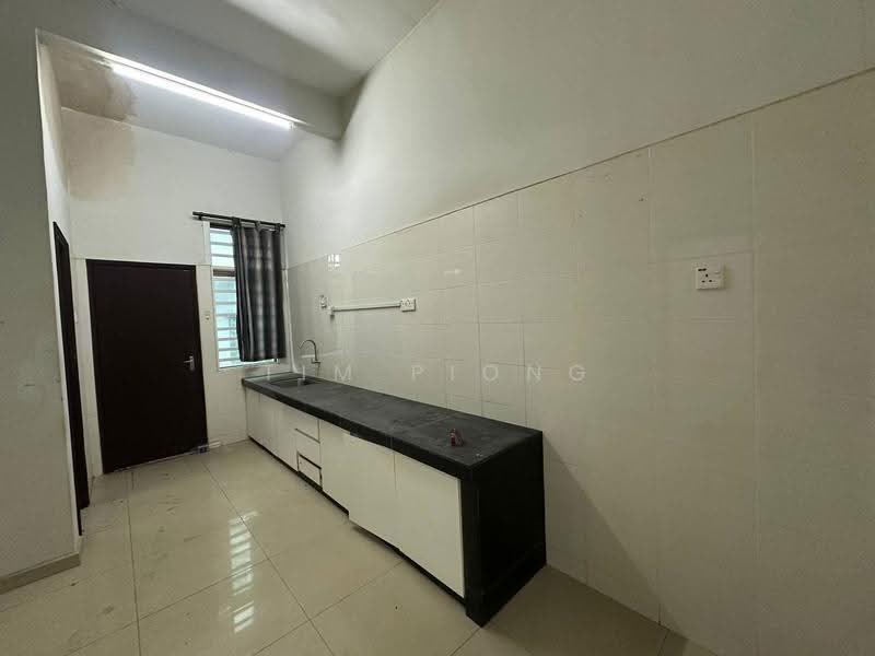 2-storey Terraced House for Sale in Paya Rumput (Melaka) - Tim Piong - Kitchen - PropertyGuru.com.my
