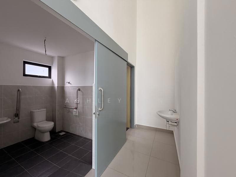Kilang untuk Disewa di Alma (Bukit Mertajam) - Ashley Tan - Bathroom - PropertyGuru.com.my