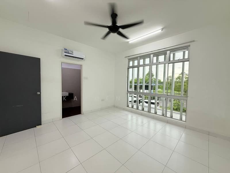 2-storey Terraced House for Sale in Mutiara Rini (Skudai) - Kayden Beh - Living Room - PropertyGuru.com.my