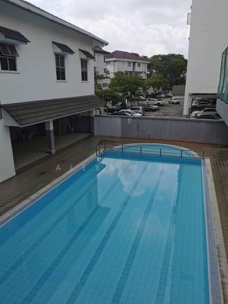 Condominium for Rent at Dynasty Condo (Dinasti Klang) - Alexa Eeu - Pool - PropertyGuru.com.my