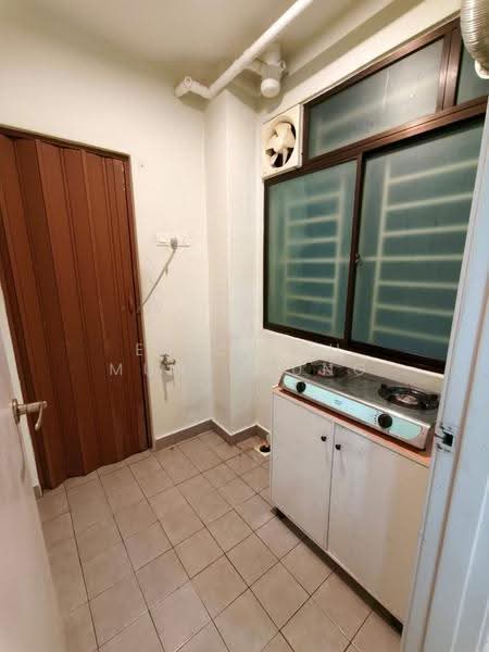 Kondominium untuk Disewa di Atmosfera Kondominium - Eric Lau Mun Chung - Kitchen - PropertyGuru.com.my