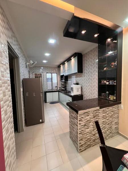 Rumah Teres 2-Tingkat untuk Dijual di Kajang East (Semenyih) - Elly Chong - Kitchen - PropertyGuru.com.my